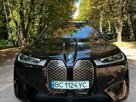 Черный БМВ iX, объемом двигателя 0 л и пробегом 59 тыс. км за 52500 $, фото 1 на Automoto.ua