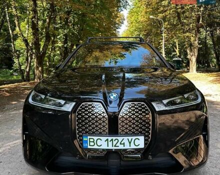 Черный БМВ iX, объемом двигателя 0 л и пробегом 59 тыс. км за 52500 $, фото 1 на Automoto.ua