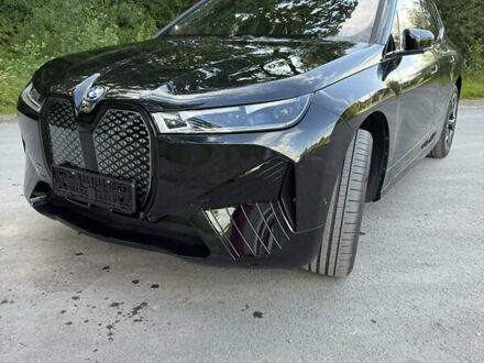 Черный БМВ iX, объемом двигателя 0 л и пробегом 15 тыс. км за 58300 $, фото 1 на Automoto.ua