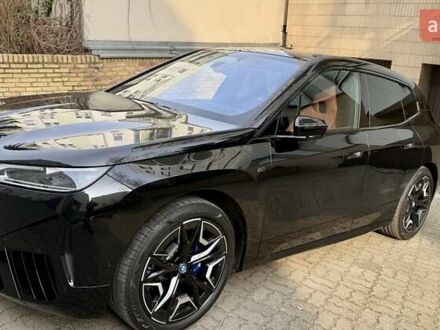 БМВ iX 2023 в Киеве на Automoto.ua Черный БМВ iX, объемом двигателя 0 л и пробегом 16 тыс. км за 61000 $, фото 1 на Automoto.ua