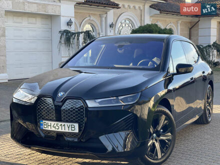 Черный БМВ iX, объемом двигателя 0 л и пробегом 1 тыс. км за 56900 $, фото 1 на Automoto.ua