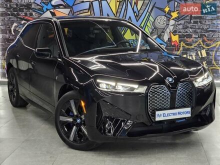 БМВ iX 2024 в Днепре (Днепропетровске) на Automoto.ua Черный БМВ iX, объемом двигателя 0 л и пробегом 1 тыс. км за 72999 $, фото 1 на Automoto.ua