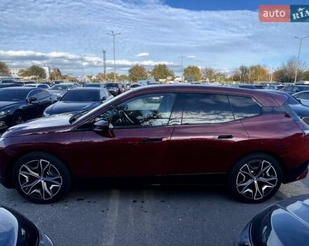 Красный БМВ iX, объемом двигателя 0 л и пробегом 38 тыс. км за 44999 $, фото 7 на Automoto.ua