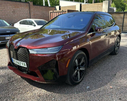 Красный БМВ iX, объемом двигателя 0 л и пробегом 103 тыс. км за 49900 $, фото 6 на Automoto.ua