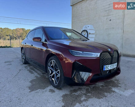 Красный БМВ iX, объемом двигателя 0 л и пробегом 43 тыс. км за 73999 $, фото 6 на Automoto.ua