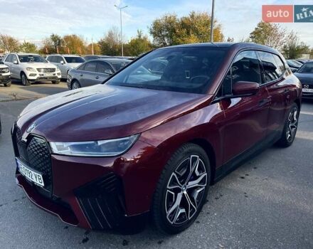 Красный БМВ iX, объемом двигателя 0 л и пробегом 38 тыс. км за 44999 $, фото 8 на Automoto.ua