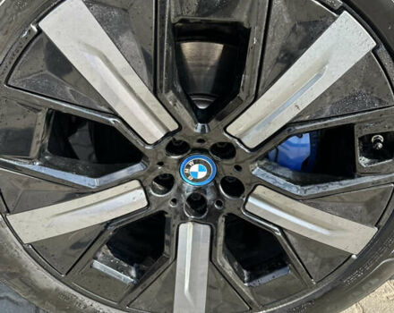 Красный БМВ iX, объемом двигателя 0 л и пробегом 103 тыс. км за 49900 $, фото 24 на Automoto.ua