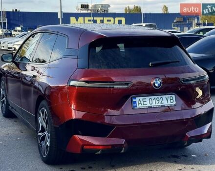 Красный БМВ iX, объемом двигателя 0 л и пробегом 38 тыс. км за 44999 $, фото 5 на Automoto.ua