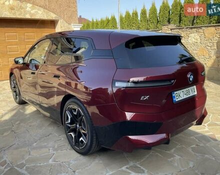 Красный БМВ iX, объемом двигателя 0 л и пробегом 21 тыс. км за 69999 $, фото 6 на Automoto.ua