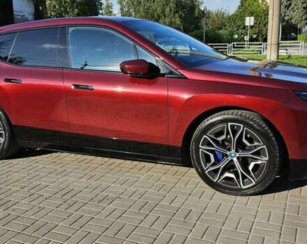 Красный БМВ iX, объемом двигателя 0 л и пробегом 67 тыс. км за 45999 $, фото 25 на Automoto.ua
