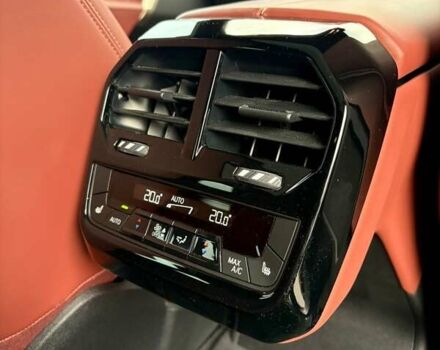 Красный БМВ iX, объемом двигателя 0 л и пробегом 19 тыс. км за 73300 $, фото 20 на Automoto.ua