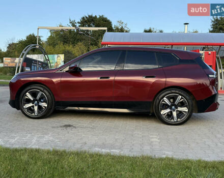 Красный БМВ iX, объемом двигателя 0 л и пробегом 130 тыс. км за 53900 $, фото 9 на Automoto.ua
