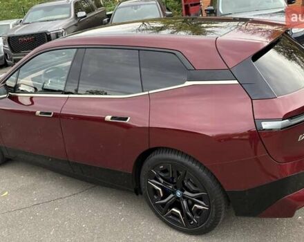 Красный БМВ iX, объемом двигателя 0 л и пробегом 19 тыс. км за 73300 $, фото 4 на Automoto.ua