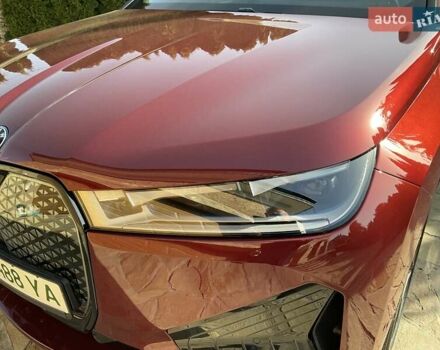 Красный БМВ iX, объемом двигателя 0 л и пробегом 21 тыс. км за 69999 $, фото 9 на Automoto.ua