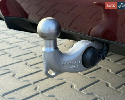 Красный БМВ iX, объемом двигателя 0 л и пробегом 130 тыс. км за 53900 $, фото 15 на Automoto.ua