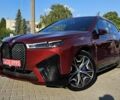 Красный БМВ iX, объемом двигателя 0 л и пробегом 67 тыс. км за 45999 $, фото 4 на Automoto.ua