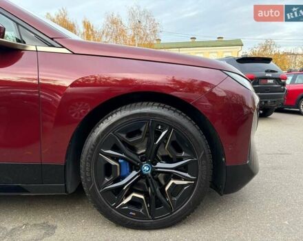Красный БМВ iX, объемом двигателя 0 л и пробегом 19 тыс. км за 73300 $, фото 3 на Automoto.ua