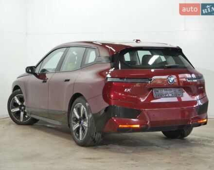 Красный БМВ iX, объемом двигателя 0 л и пробегом 8 тыс. км за 73000 $, фото 1 на Automoto.ua