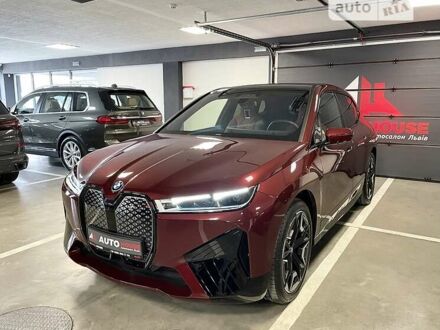 БМВ iX 2022 в Львове на Automoto.ua Красный БМВ iX, объемом двигателя 0 л и пробегом 8 тыс. км за 79700 $, фото 1 на Automoto.ua