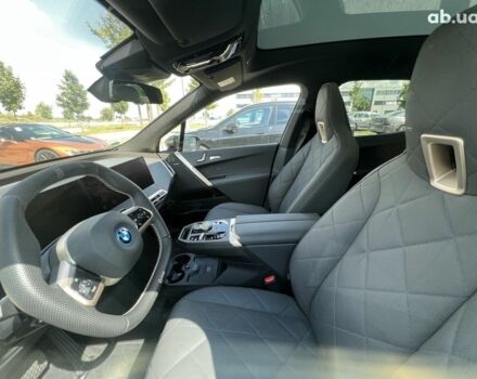 БМВ iX, объемом двигателя 0 л и пробегом 2 тыс. км за 118353 $, фото 5 на Automoto.ua
