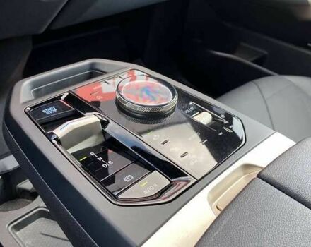 БМВ iX, объемом двигателя 0 л и пробегом 52 тыс. км за 56500 $, фото 24 на Automoto.ua