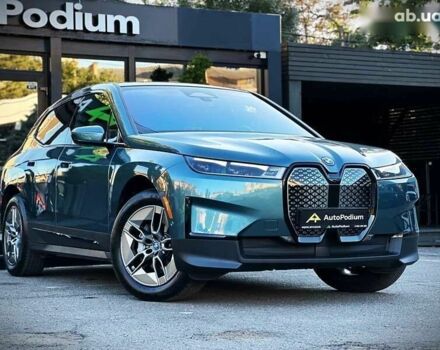 БМВ iX, объемом двигателя 0 л и пробегом 36 тыс. км за 62999 $, фото 2 на Automoto.ua