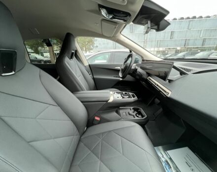 БМВ iX, объемом двигателя 0 л и пробегом 2 тыс. км за 83032 $, фото 2 на Automoto.ua