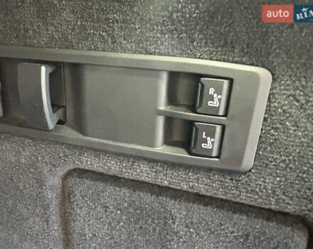 БМВ iX, объемом двигателя 0 л и пробегом 28 тыс. км за 59000 $, фото 33 на Automoto.ua