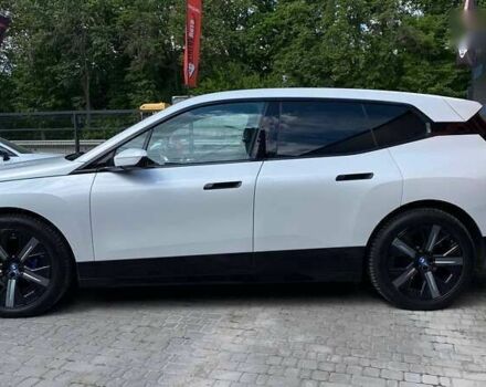 БМВ iX, объемом двигателя 0 л и пробегом 52 тыс. км за 56500 $, фото 5 на Automoto.ua