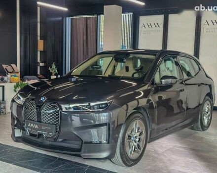 БМВ iX, объемом двигателя 0 л и пробегом 56 тыс. км за 46900 $, фото 4 на Automoto.ua