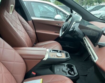 БМВ iX, объемом двигателя 0 л и пробегом 1 тыс. км за 122591 $, фото 2 на Automoto.ua