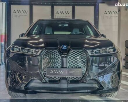 БМВ iX, объемом двигателя 0 л и пробегом 62 тыс. км за 56405 $, фото 1 на Automoto.ua