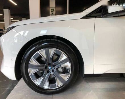БМВ iX, объемом двигателя 0 л и пробегом 5 тыс. км за 78032 $, фото 5 на Automoto.ua