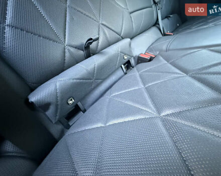 Серый БМВ iX, объемом двигателя 0 л и пробегом 79 тыс. км за 43950 $, фото 48 на Automoto.ua