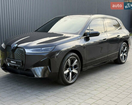 Серый БМВ iX, объемом двигателя 0 л и пробегом 79 тыс. км за 43950 $, фото 15 на Automoto.ua