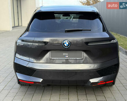 Серый БМВ iX, объемом двигателя 0 л и пробегом 79 тыс. км за 43950 $, фото 8 на Automoto.ua