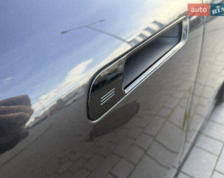 Серый БМВ iX, объемом двигателя 0 л и пробегом 79 тыс. км за 43950 $, фото 19 на Automoto.ua