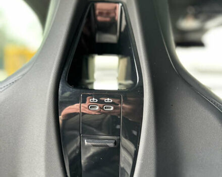 Серый БМВ iX, объемом двигателя 0 л и пробегом 38 тыс. км за 62500 $, фото 39 на Automoto.ua