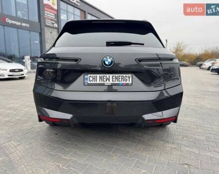 Серый БМВ iX, объемом двигателя 0 л и пробегом 32 тыс. км за 72900 $, фото 9 на Automoto.ua