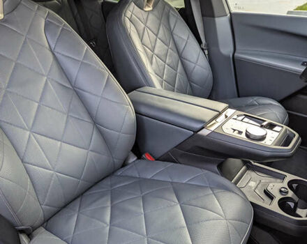 Серый БМВ iX, объемом двигателя 0 л и пробегом 47 тыс. км за 58500 $, фото 38 на Automoto.ua