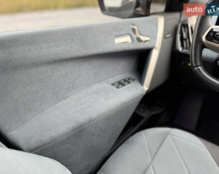 Серый БМВ iX, объемом двигателя 0 л и пробегом 38 тыс. км за 45700 $, фото 41 на Automoto.ua
