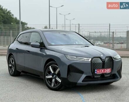 Серый БМВ iX, объемом двигателя 0 л и пробегом 106 тыс. км за 55500 $, фото 15 на Automoto.ua