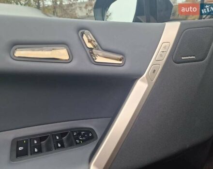 Серый БМВ iX, объемом двигателя 0 л и пробегом 30 тыс. км за 51700 $, фото 17 на Automoto.ua
