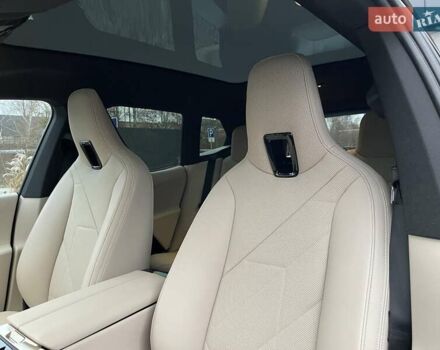 Серый БМВ iX, объемом двигателя 0 л и пробегом 53 тыс. км за 58800 $, фото 14 на Automoto.ua