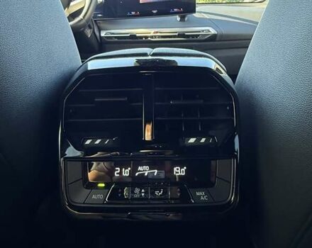 Серый БМВ iX, объемом двигателя 0 л и пробегом 35 тыс. км за 47500 $, фото 41 на Automoto.ua