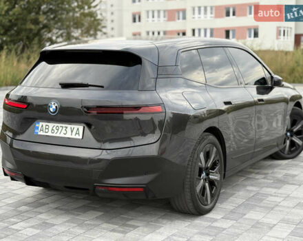 Серый БМВ iX, объемом двигателя 0 л и пробегом 38 тыс. км за 45700 $, фото 14 на Automoto.ua