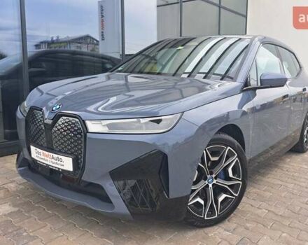Серый БМВ iX, объемом двигателя 0 л и пробегом 49 тыс. км за 45500 $, фото 1 на Automoto.ua