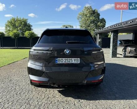 Серый БМВ iX, объемом двигателя 0 л и пробегом 35 тыс. км за 47500 $, фото 11 на Automoto.ua