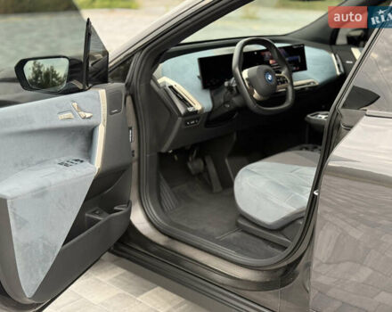 Серый БМВ iX, объемом двигателя 0 л и пробегом 38 тыс. км за 45700 $, фото 49 на Automoto.ua