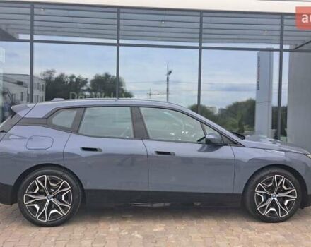 Серый БМВ iX, объемом двигателя 0 л и пробегом 49 тыс. км за 45500 $, фото 13 на Automoto.ua